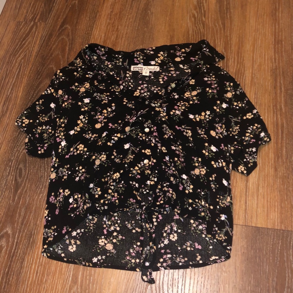 💜Floral cropped button up with tie